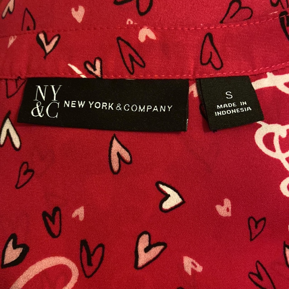New York & Company - Heart Print Blouse - Picture 7 of 8